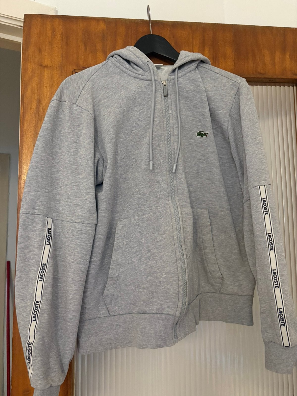 Ensemble zipe Lacoste, Vêtements | Hommes, Vestes | Été, Enlèvement, Porté, Taille 48/50 (M), Gris