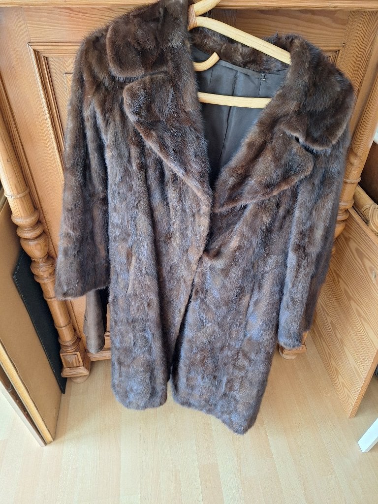Fourure et cuir, Ophalen, Gebruikt