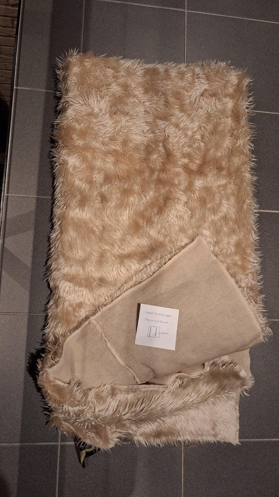 Couverture épaisse et douce Goodnight, Maison & Meubles, Enlèvement ou Envoi, Beige, Comme neuf, 230 cm