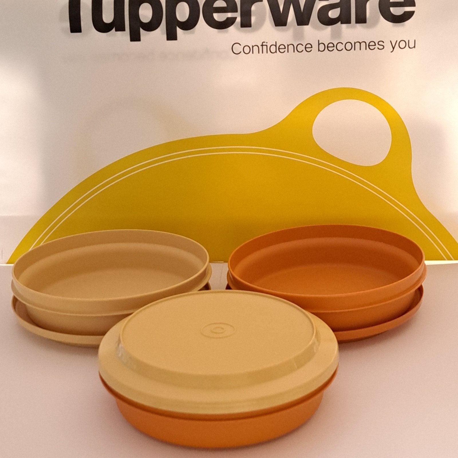 Tupperware 3 vintage sluit en serveerkommen Nieuwstaat, Ophalen of Verzenden, Zo goed als nieuw