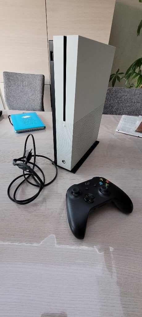 Xbox One 1TB in nieuwstaat + controller + games, Consoles de jeu & Jeux vidéo, Consoles de jeu | Xbox One, Comme neuf, Xbox One