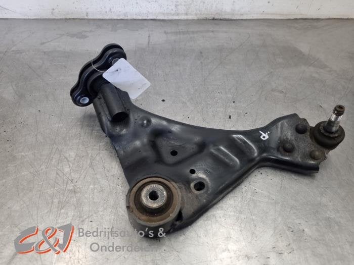 Bras de suspension avant droit d'un Mercedes Vito, 3 mois de garantie, Utilisé, -, -