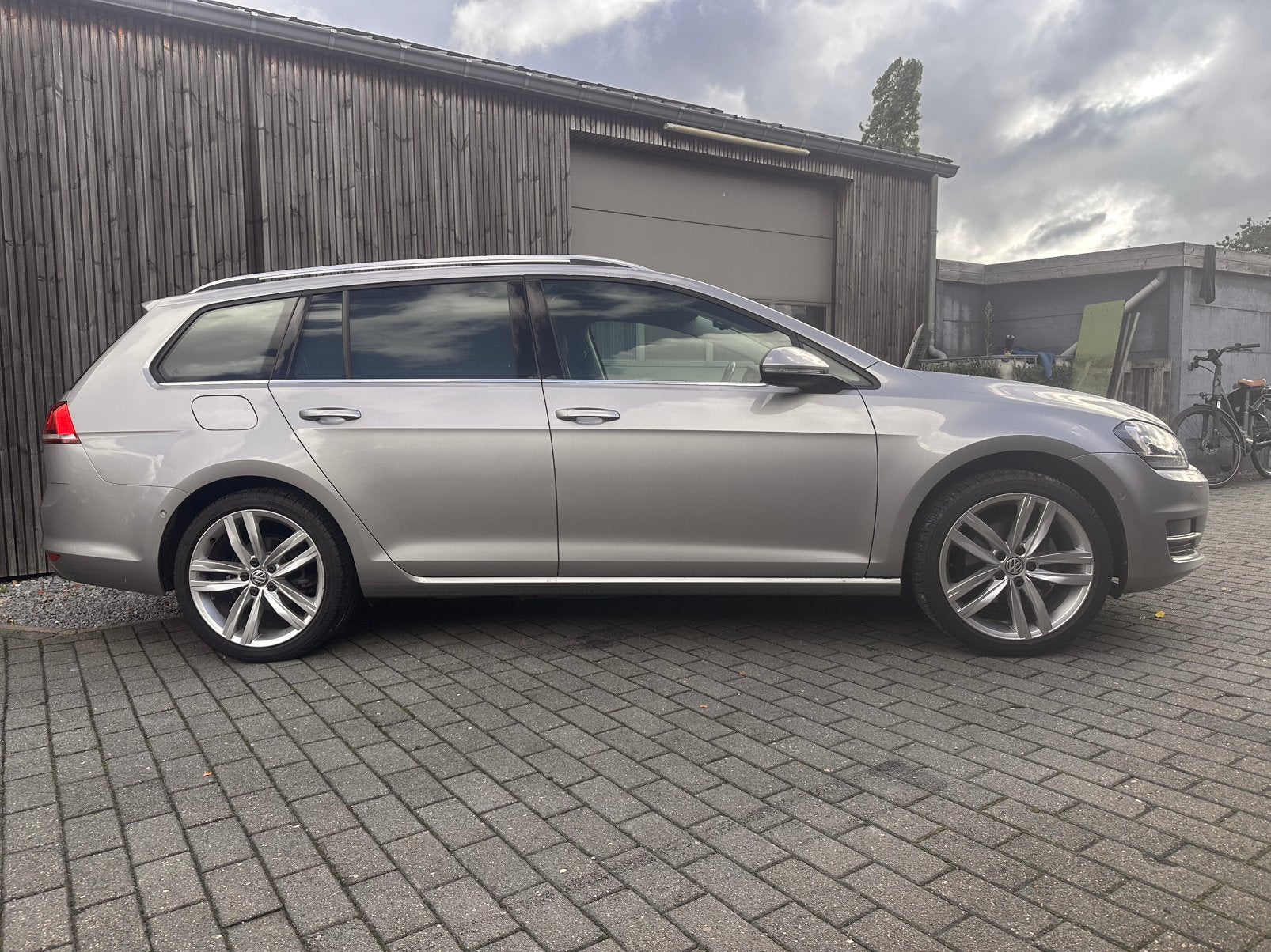 Vw Golf 7 Variante Option COMPLÈTE 1.4 TSI 25 000 km, Autos, Cuir, Argent ou Gris, Achat, Entreprise