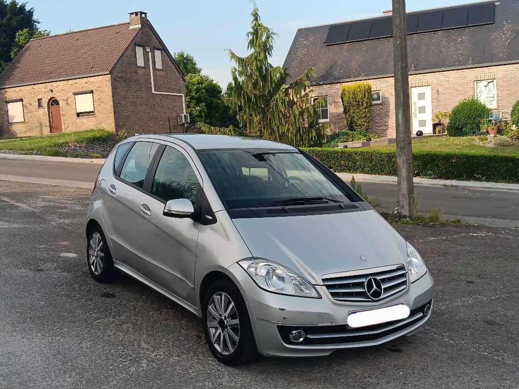 Mercedes Classe A180 2.0 CDI 2011 Euro 5 Boîte auto CT OK, Auto's, Mercedes-Benz, Particulier, A-Klasse, ABS, Airbags, Airconditioning
