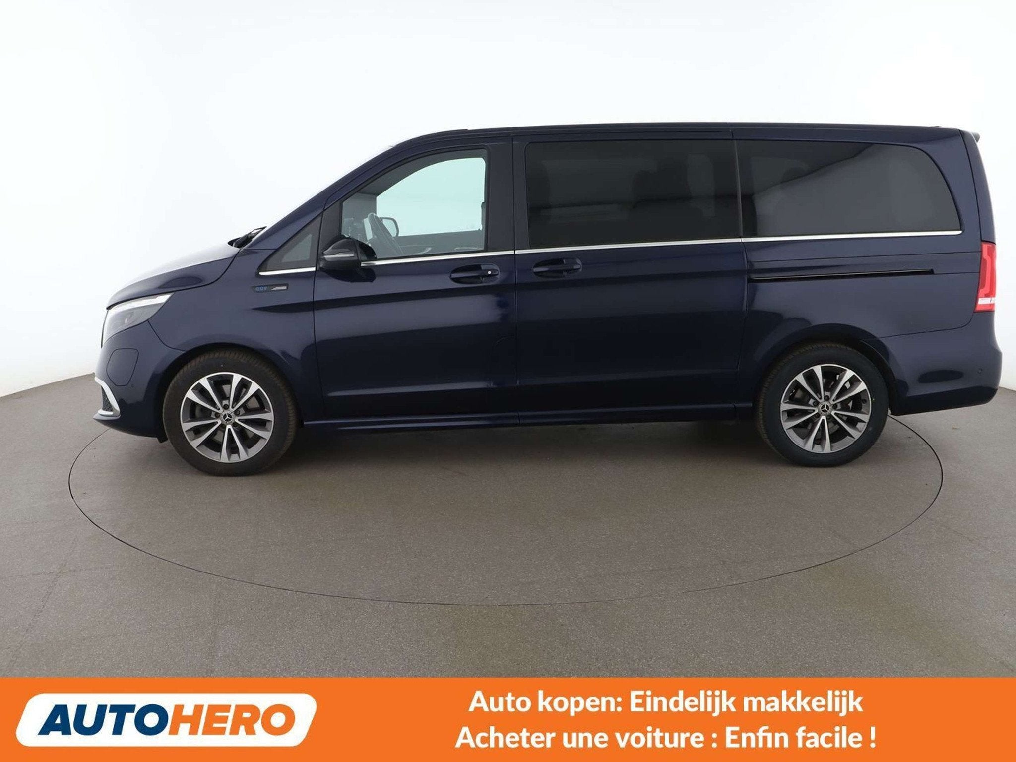 Mercedes-Benz EQV 300 300 lang (automatique), Autos, Cuir, Achat, 4 portes, https://public.car-pass.be/vhr/ff38a7a7-2ff4-4615-8666-eb8814950a99