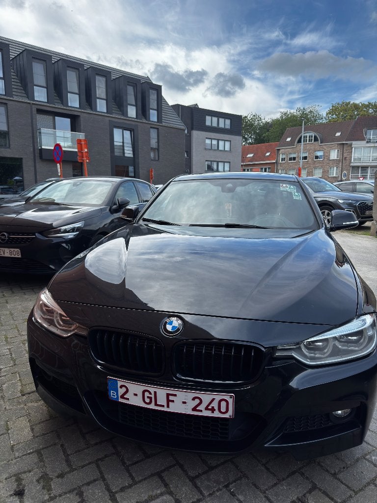 BMW 330e F30 2016, Auto's, BMW, Automaat, Achterwielaandrijving, Euro 6, Zwart