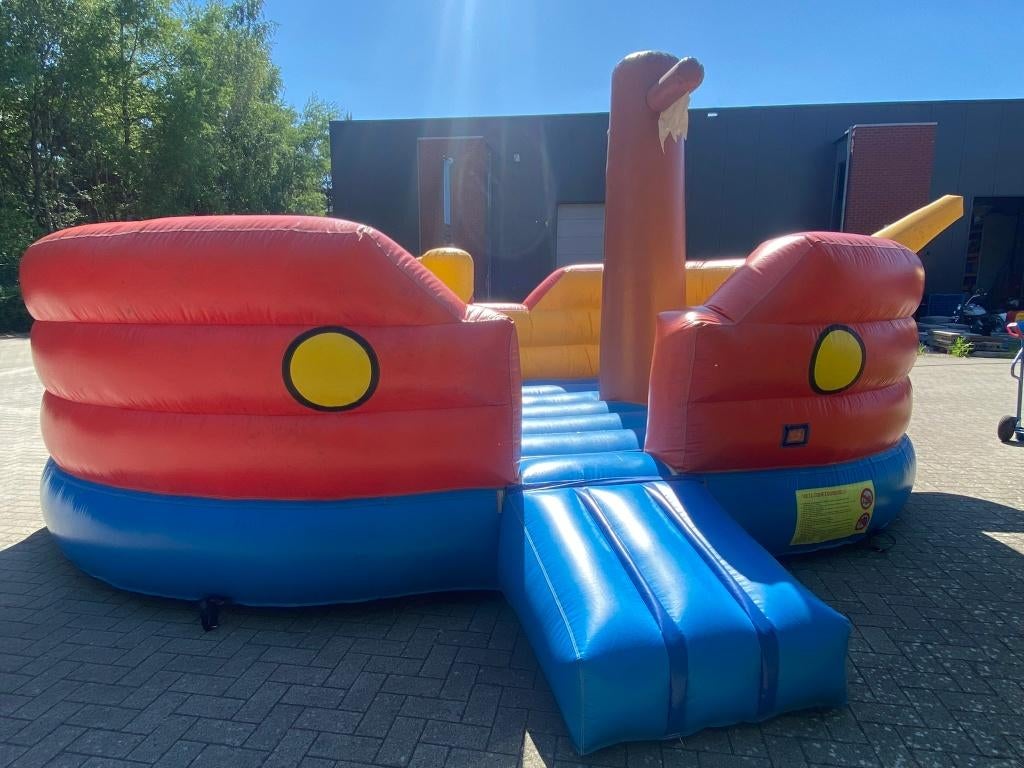 Springkasteel Piraten boot te koop, Enlèvement, Utilisé