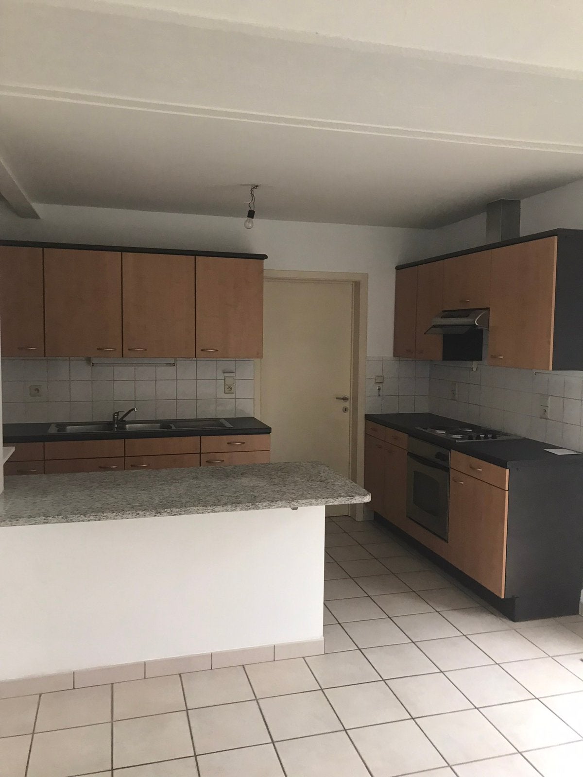 Woonhuis met garage te huur, Enlèvement, Comme neuf