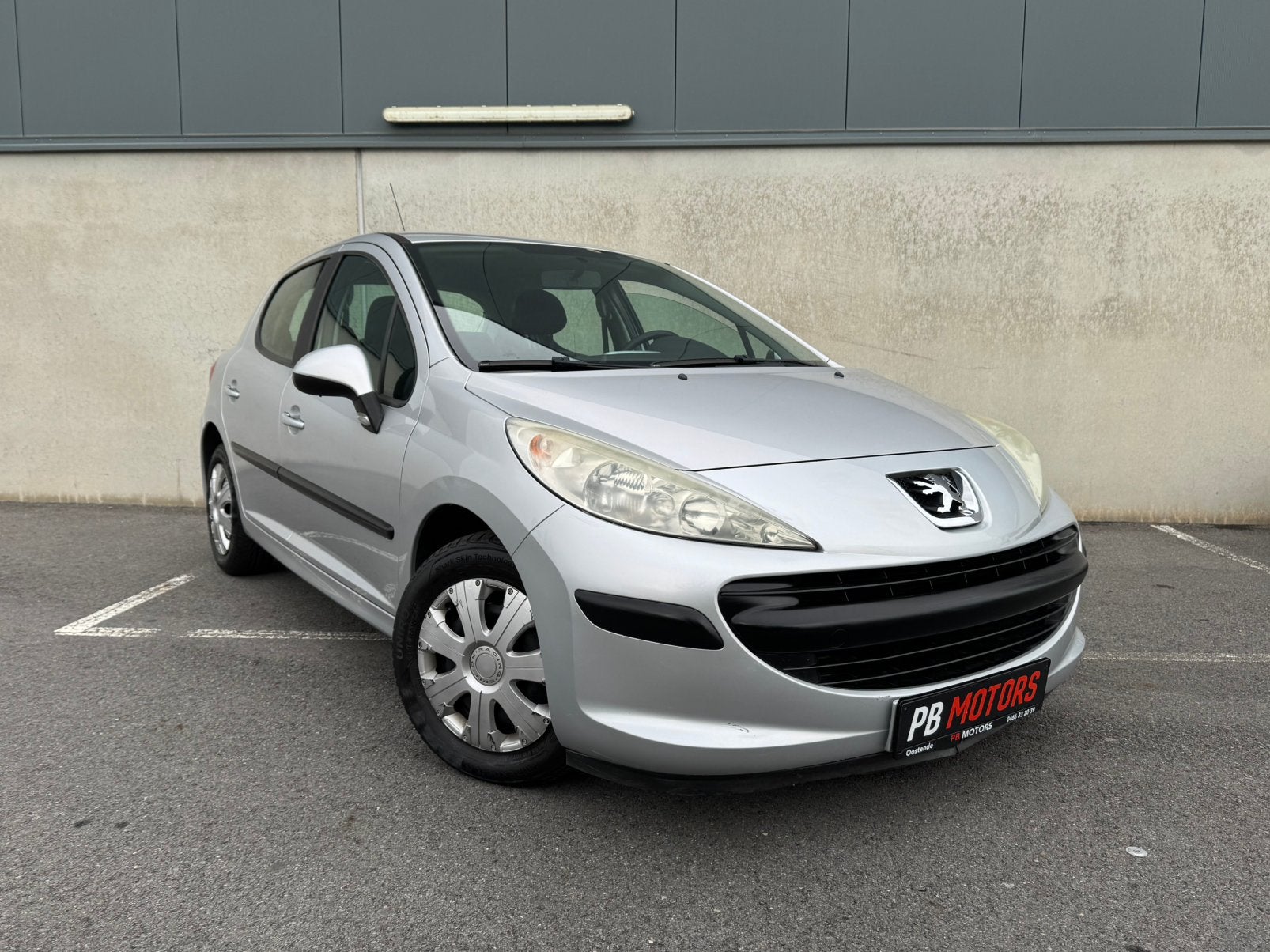 Peugeot 207 1.4i - 2010 - benzine - keuring - garantie, Autos, Peugeot, Argent ou Gris, Achat, Entreprise, Boîte manuelle