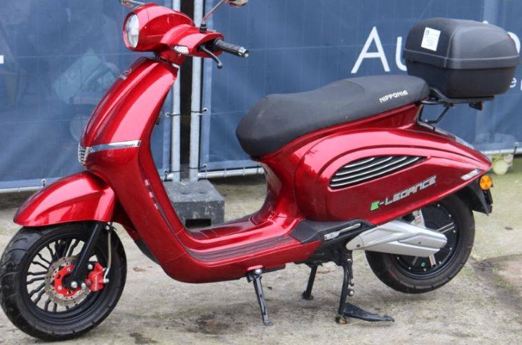 elektrische scooter als splinternieuw italiaans, Fietsen en Brommers, Ophalen, Overige modellen, Elektrisch, Nieuw