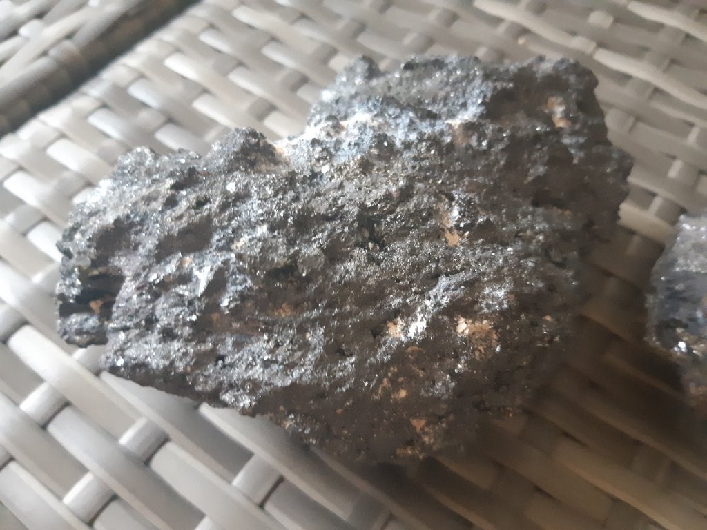 Merliniet pyriet en andere steen, Verzamelen, Ophalen