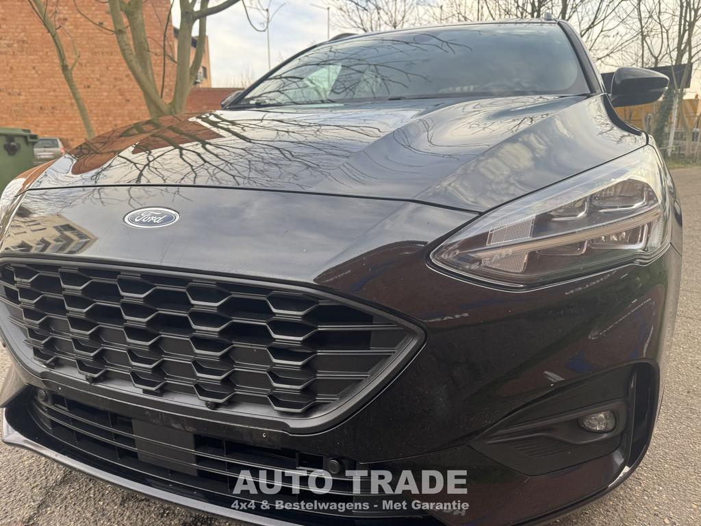 Ford Focus 1.5 D| ST Line | Motorschade | Handelaar Export, Auto's, Stof, Gebruikt, 4 cilinders, Bedrijf