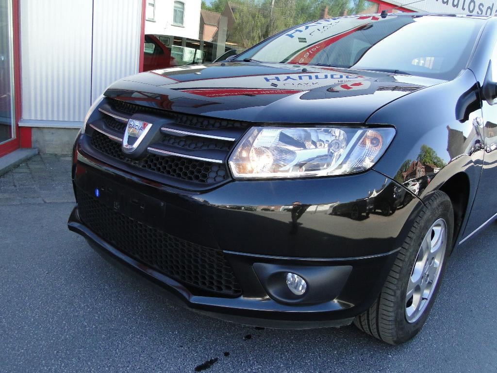 DACIA SANDERO ANIVERSARY, Voorwielaandrijving, 898 cc, Stof, Multifunctioneel stuurwiel