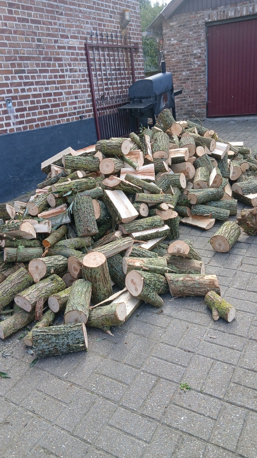 te koop stookhout wilgen, Ophalen