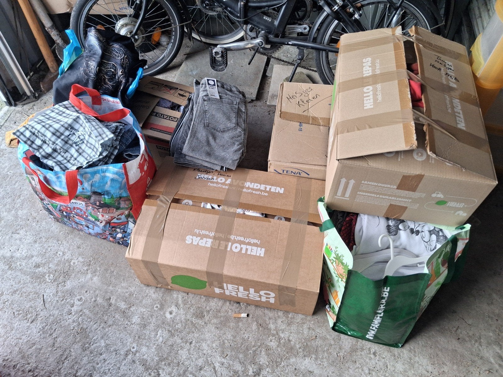 kinderkledij, Ophalen, Zo goed als nieuw