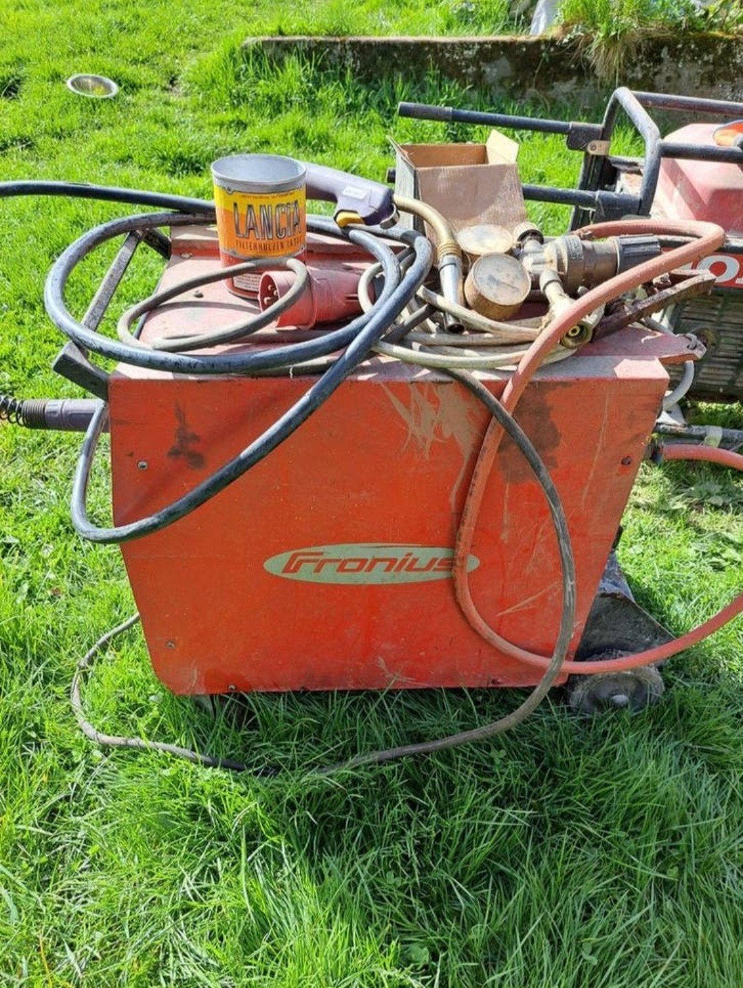 Semi automatique fronius vario star 247 + groupe électrogène, Enlèvement