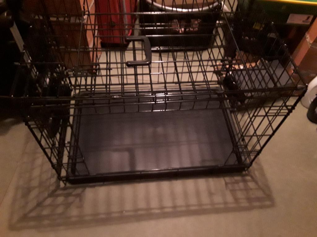 2 Hondenbenches splinternieuw 35 euro  stuk, Dieren en Toebehoren, Ophalen