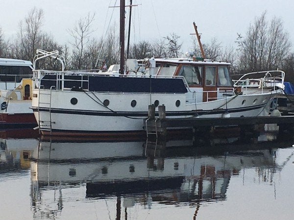 Motorjacht 12,85m, Watersport en Boten, Motorboten en Motorjachten, Gebruikt, Staal, Diesel, Binnenboordmotor, Boegschroef, Dieptemeter