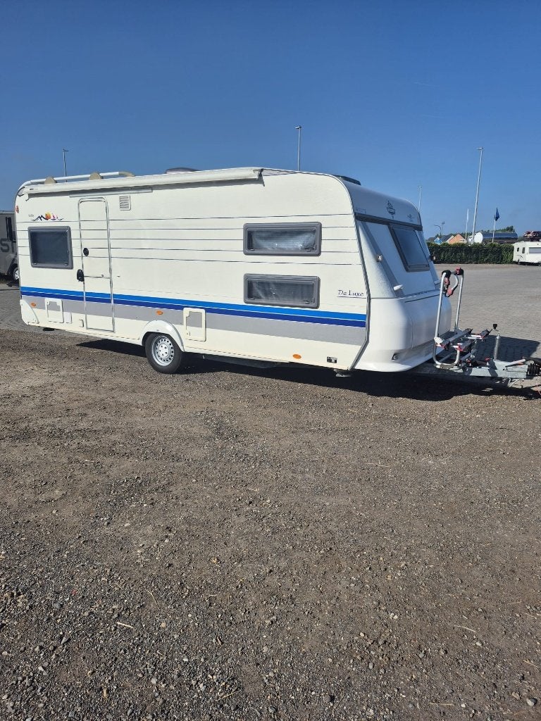 TE HUUR CARAVAN 5 pers stapelbed airco/verwarming, Stapelbed, Hobby, Bedrijf, Treinzit