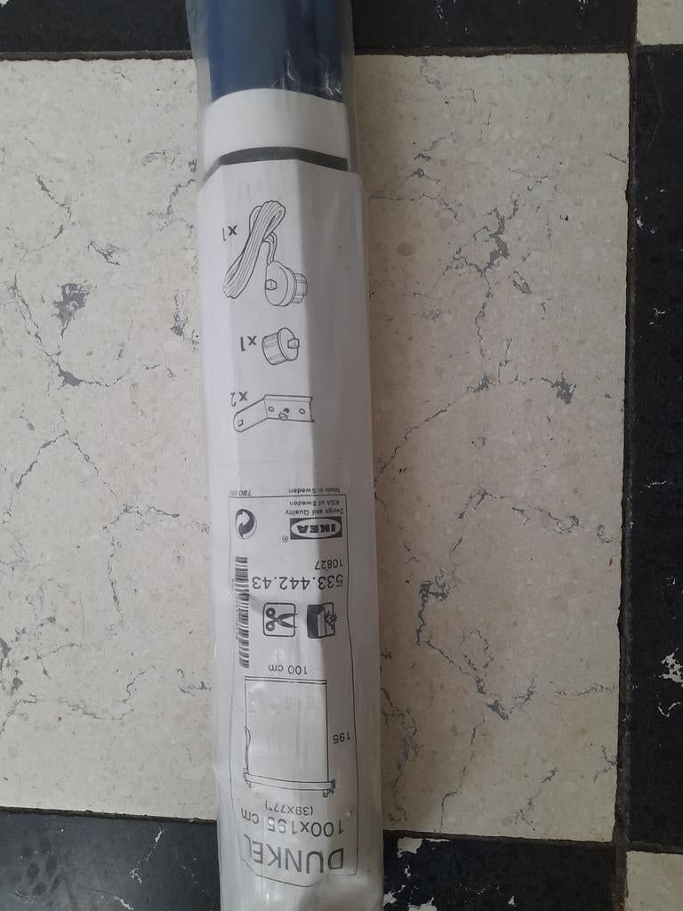 Store à enrouleur bleu occultant IKEA  1m/1m95, Maison & Meubles, Neuf, Enrouleur occultant, 50 à 100 cm, Bleu