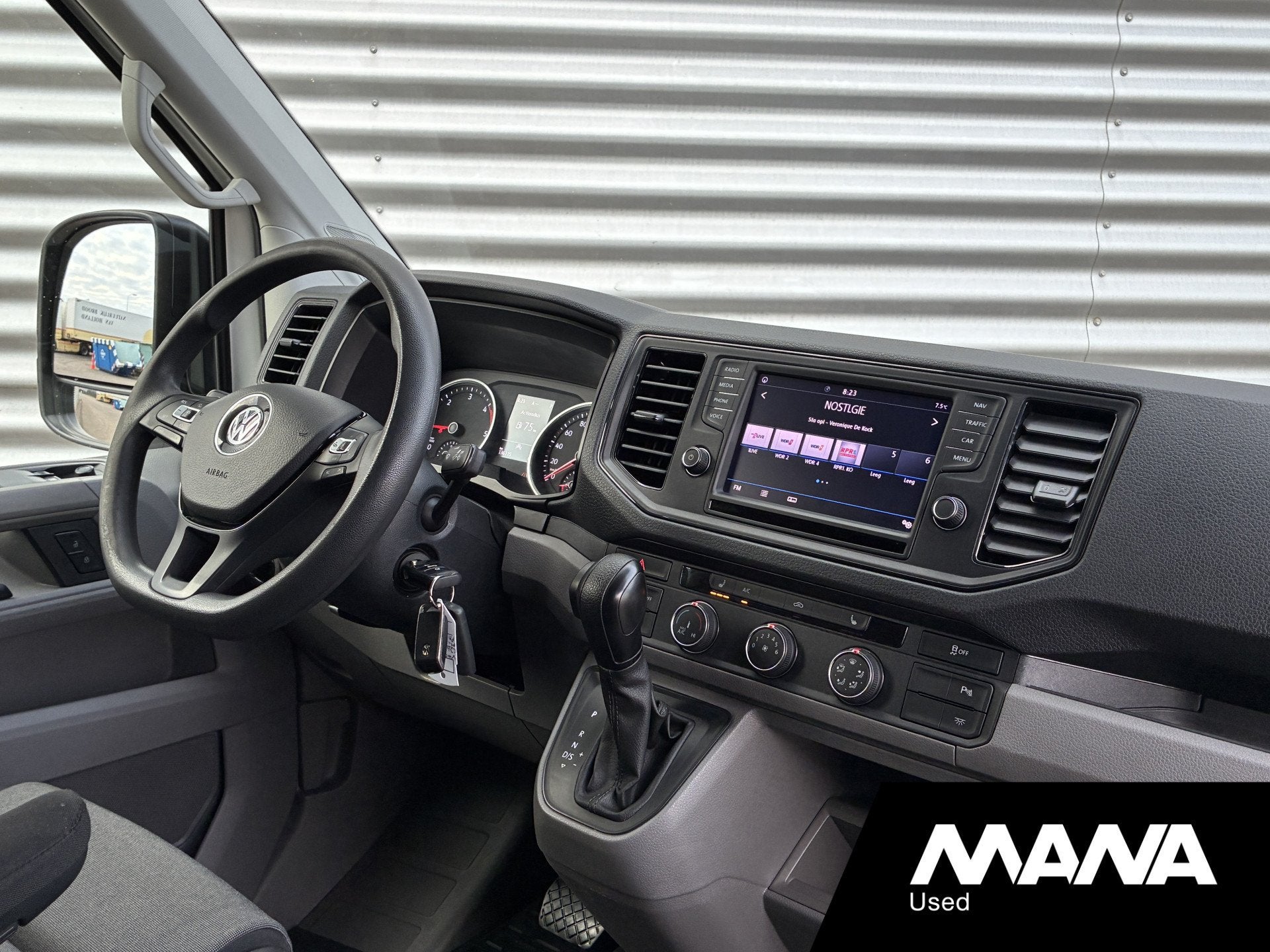 Volkswagen Crafter 35 2.0TDI 140PK L3H3 Automaat Standkachel, Autos, Camionnettes & Utilitaires, Achat, Entreprise, 3000 kg, 5 portes