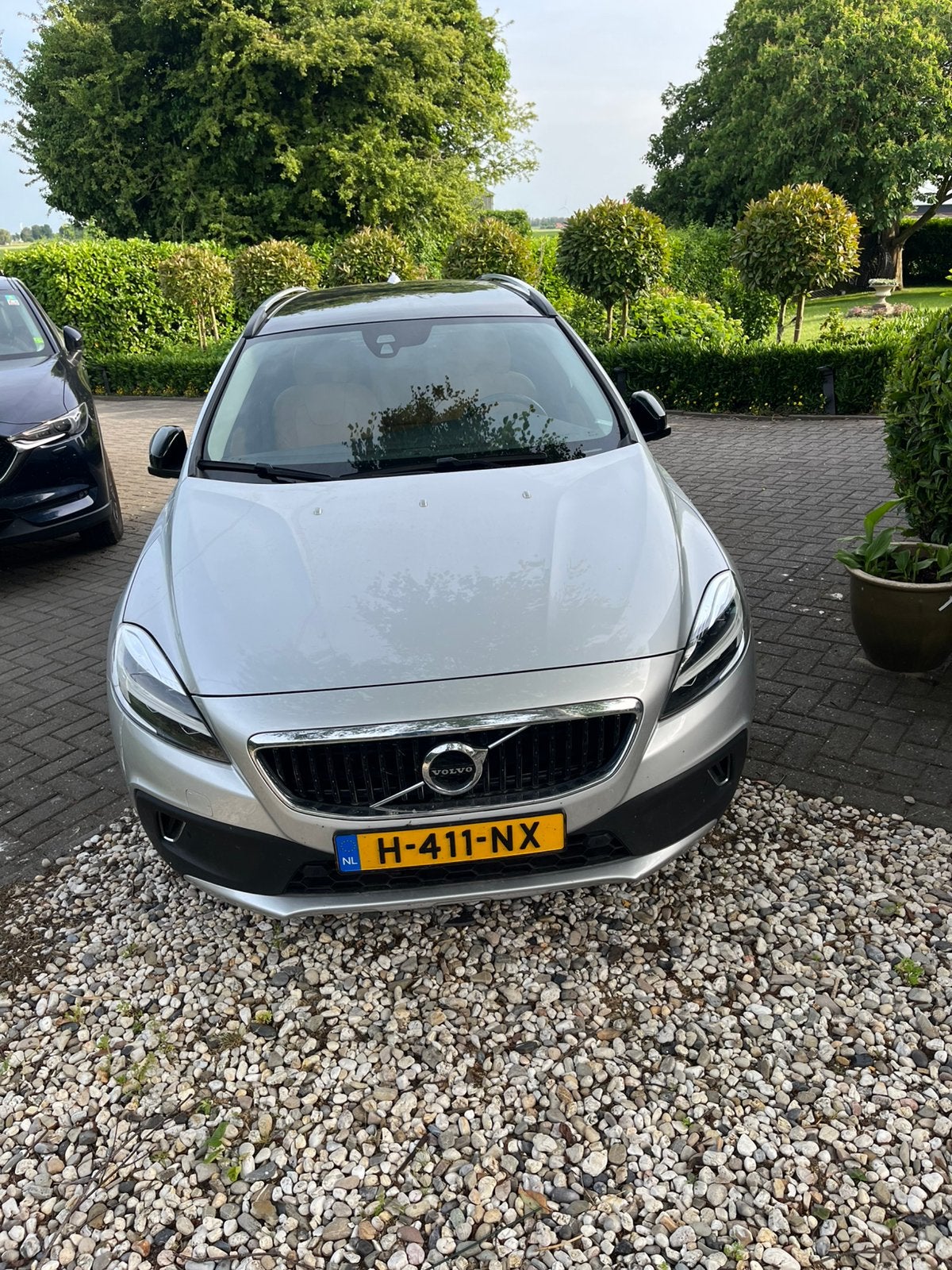 Belle Volvo V40 cross country, Cuir, Argent ou Gris, Achat, Entretenue par le concessionnaire