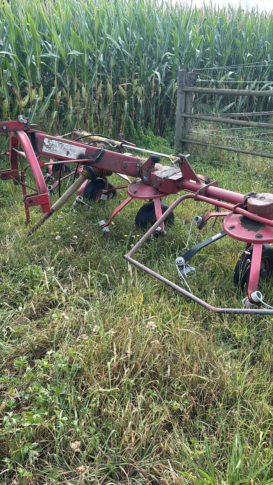 Hooi keerder, Dieren en Toebehoren