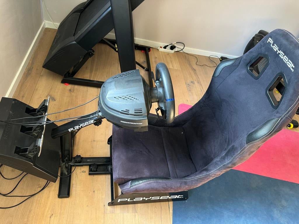 Cockpit Sim Racing  Playseat Thrustmaster T300 pédalier RS, Enlèvement, Utilisé, Playseat ou Siège de jeu, PlayStation 4
