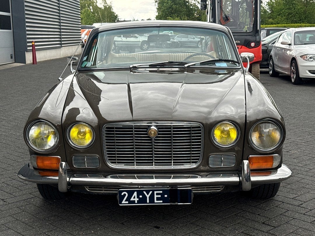 Jaguar XJ6 4,2, foto 8
