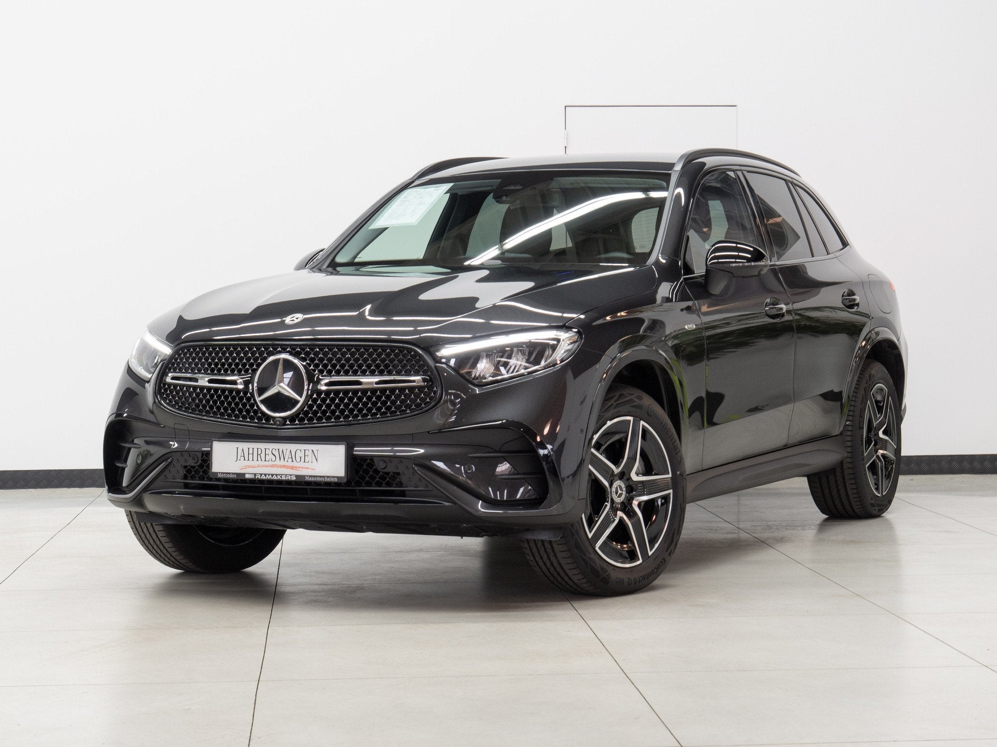 Mercedes-Benz GLC 300 e 4M AMG Night Trekhaak DISTRONIC 360, Argent ou Gris, Achat, Carnet d'entretien, Alcantara