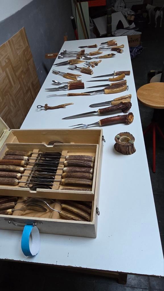 Bestekset met hertengewei handvaten, Ophalen, Bestekset