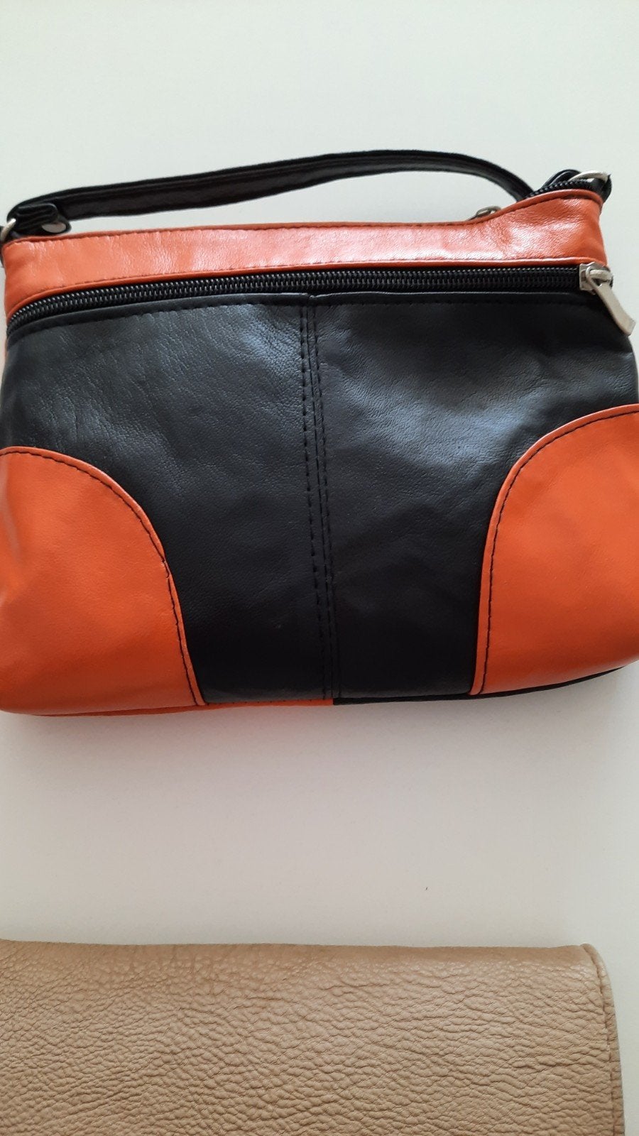 LEUK NIEUW LEDEREN HANDTASJE, Handtassen en Accessoires, Toilettassen, Ophalen of Verzenden