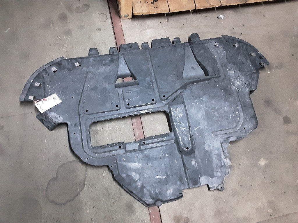 CACHE SOUS MOTEUR Audi TT (8N3) (8N0825237), Mevr. I. Hauben, Audi, Utilisé, Rue de l'Espoir 34 34
4030  GRIVEGNÉE, BE