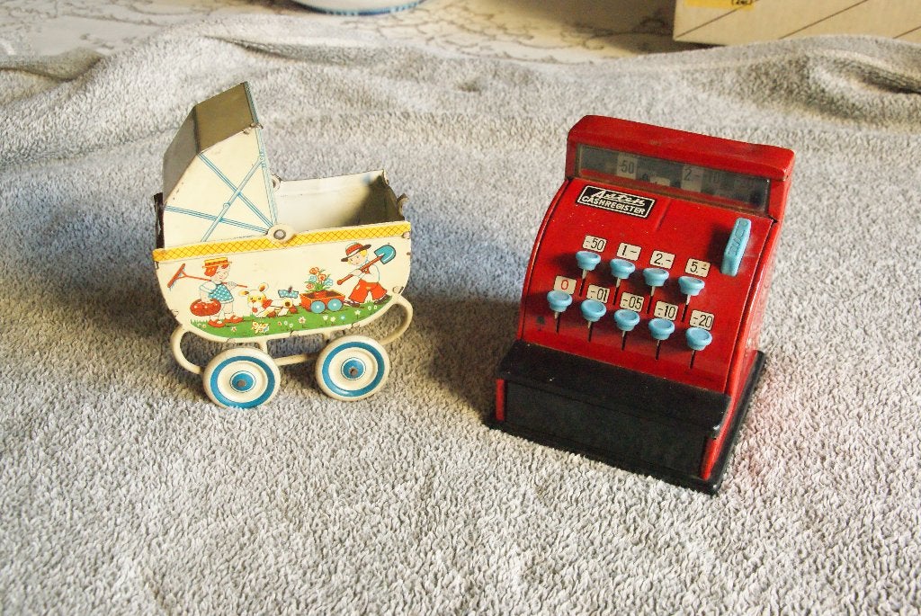 vintage speelgoed kinderwagen en kassa in blik, Ophalen of Verzenden