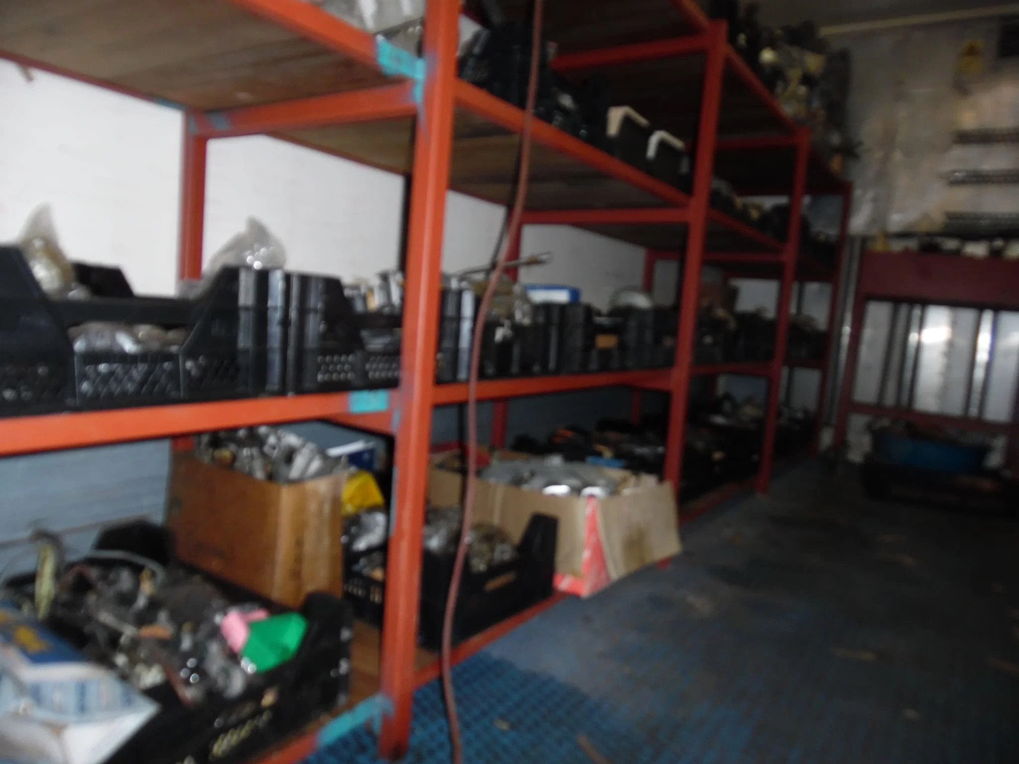 Mercedes-Benz 190 W123 W124 W201 SPARE PARTS REVISED, foto 8