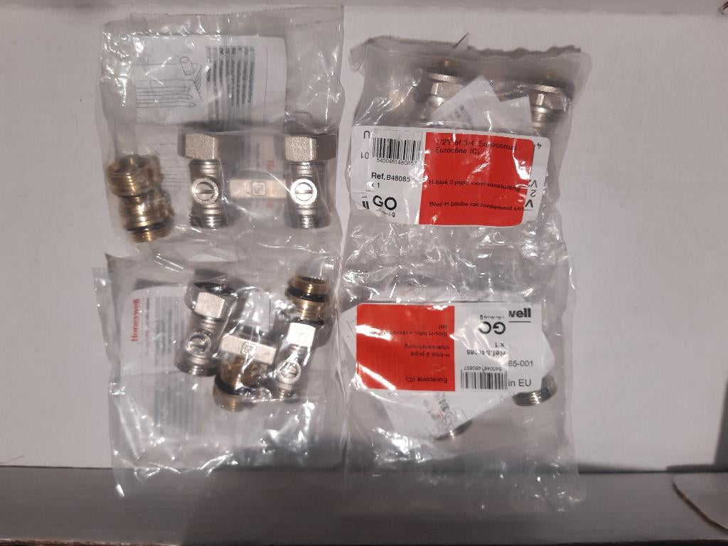 4 blocs raccordement radiateur en H sol, Enlèvement ou Envoi, Neuf, Radiateur