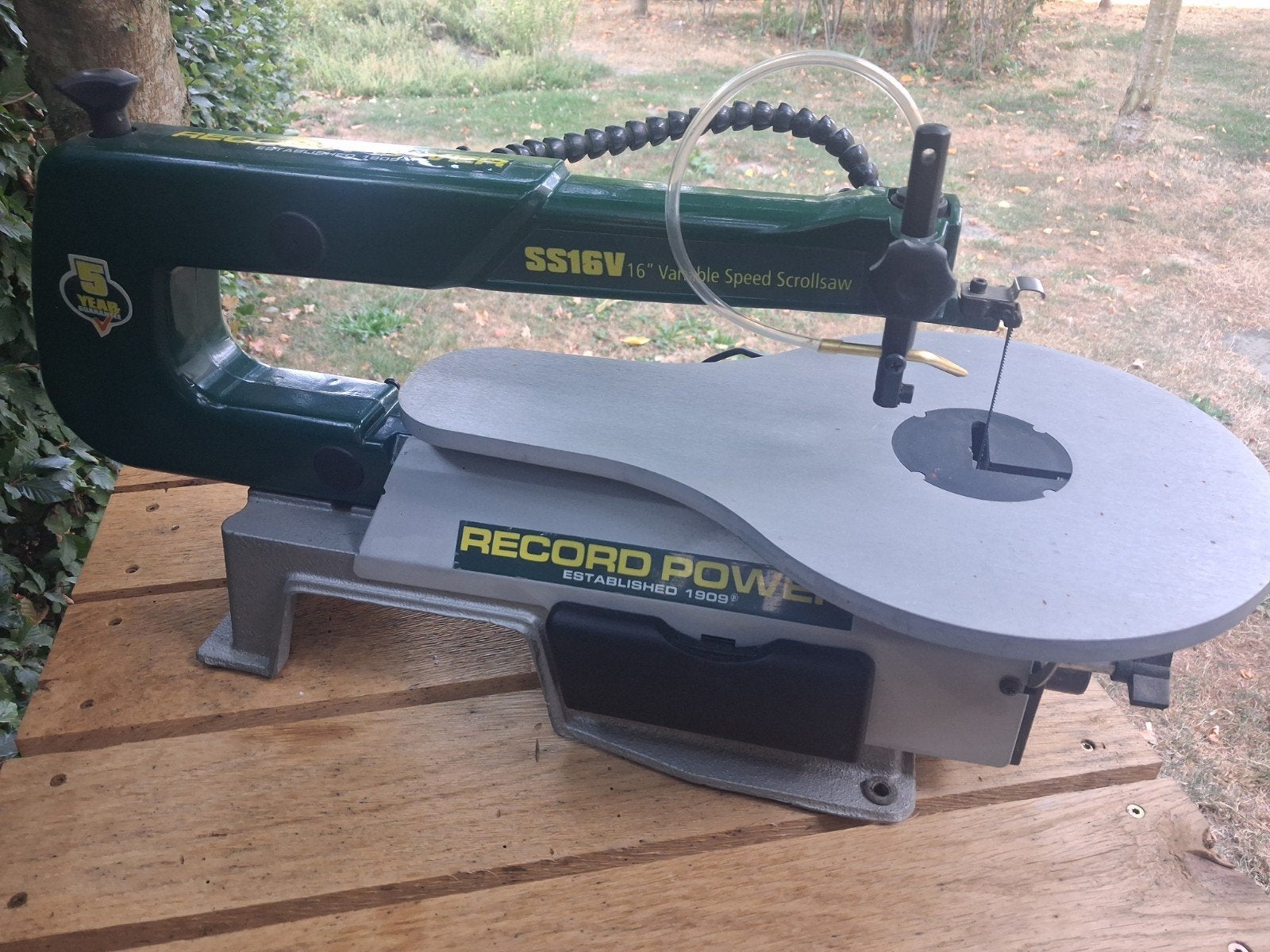 Scie à chantourner Record Power SS16V de 16 po (vitesse vari, Bricolage & Construction, Enlèvement ou Envoi