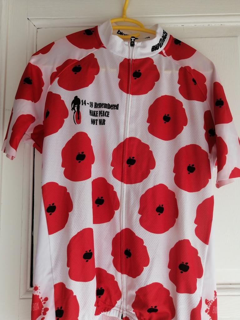 Nieuw fietstruitje met klaprozen van bioracer., Ophalen