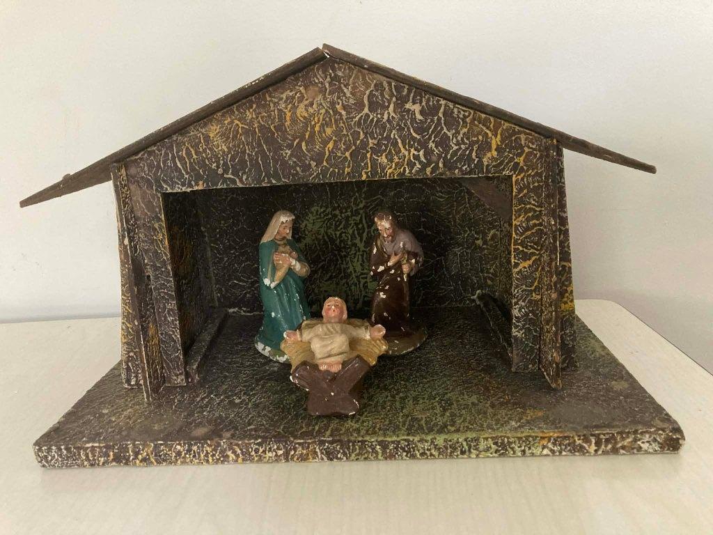 Oude demonteerbare kerststal met 3 beeldjes, Ophalen of Verzenden, Gebruikt