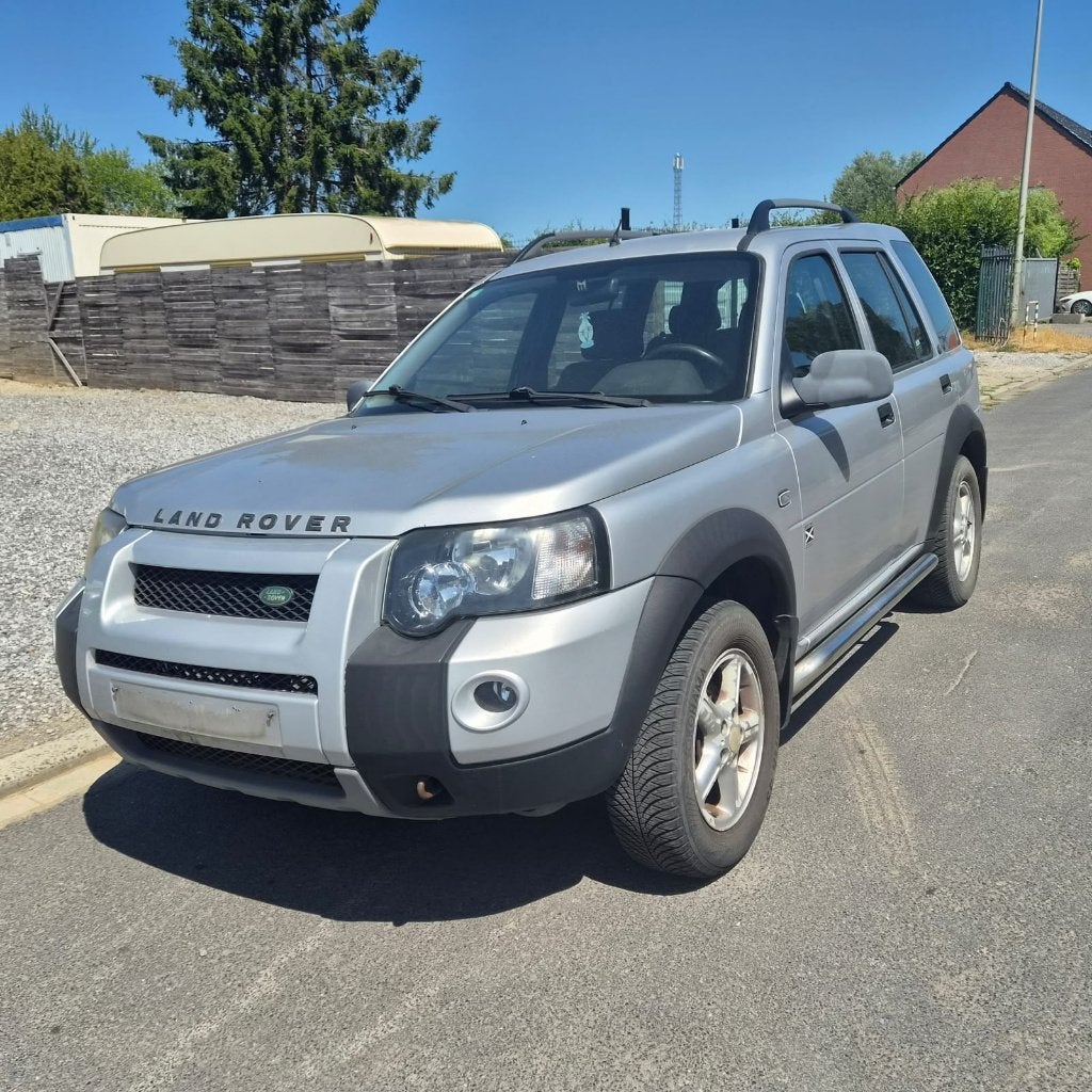 Land Rover Freelander, Argent ou Gris, Achat, Système audio, 82 kW