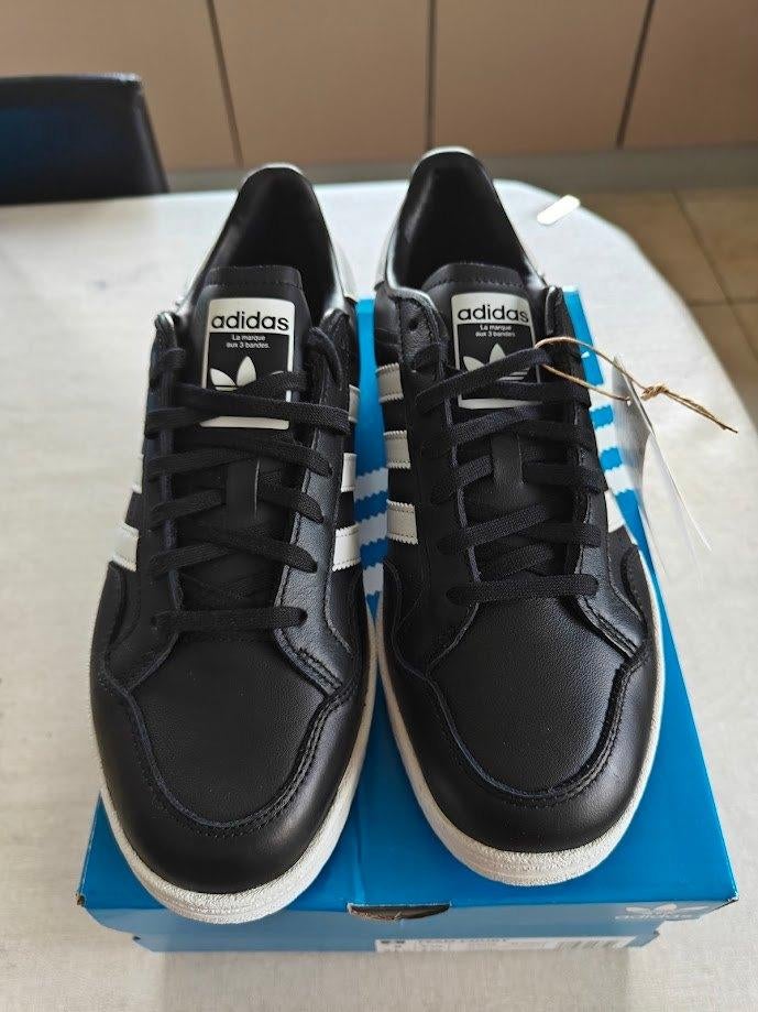 adidas heren Team Court zwart/wit nieuw – Maat 41⅓, Vêtements | Hommes, Chaussures, Neuf, Baskets, Noir, Enlèvement