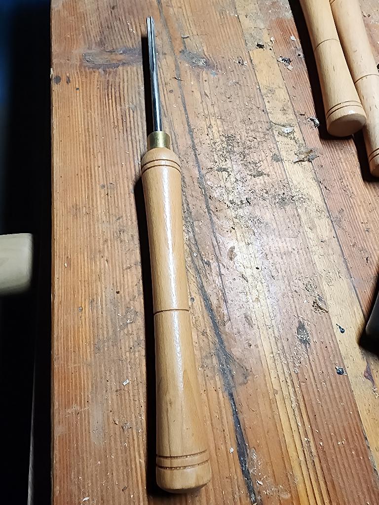 Tournage : Gouge à profiler, Enlèvement ou Envoi, Utilisé, Tour à bois
