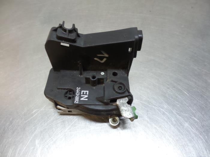 Serrure portière mécanique 2portes gauche d'un Opel Combo, -, Opel, Utilisé, -