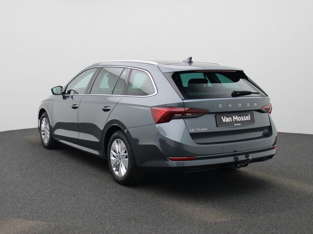 Skoda Octavia Combi 2.0 CRTDI 85kW Ambition Trekhaak | Adapt, Auto's, Skoda, Voorwielaandrijving, Stof, 5 deurs, Zilver of Grijs