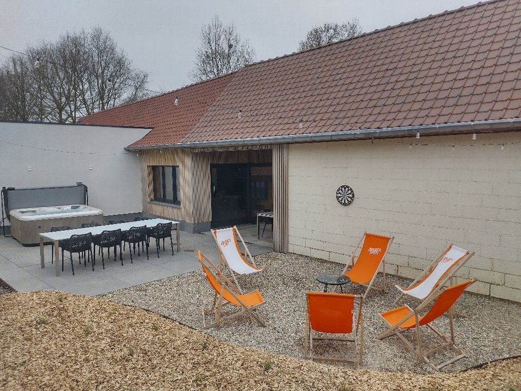 Vakantiehuis voor 13 personen met jacuzzi., Vakantie, 4 of meer slaapkamers, In bergen of heuvels, 13 personen, Afwasmachine
