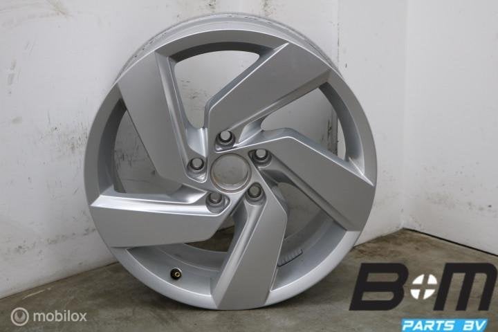 ORIGINEEL 1 losse 17 inch Richmond velg VW Golf 8 5H0601025E, Gebruikt, Velg(en)