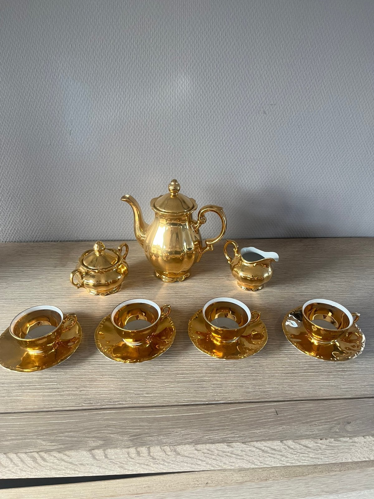 Servies Bavaria, Ophalen