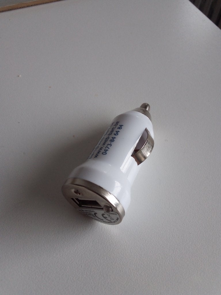 USB auto lader, Ophalen of Verzenden