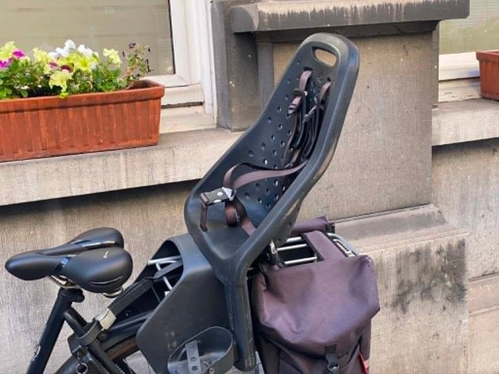 fietsstoeltje Yepp, Ophalen, Voetsteuntjes