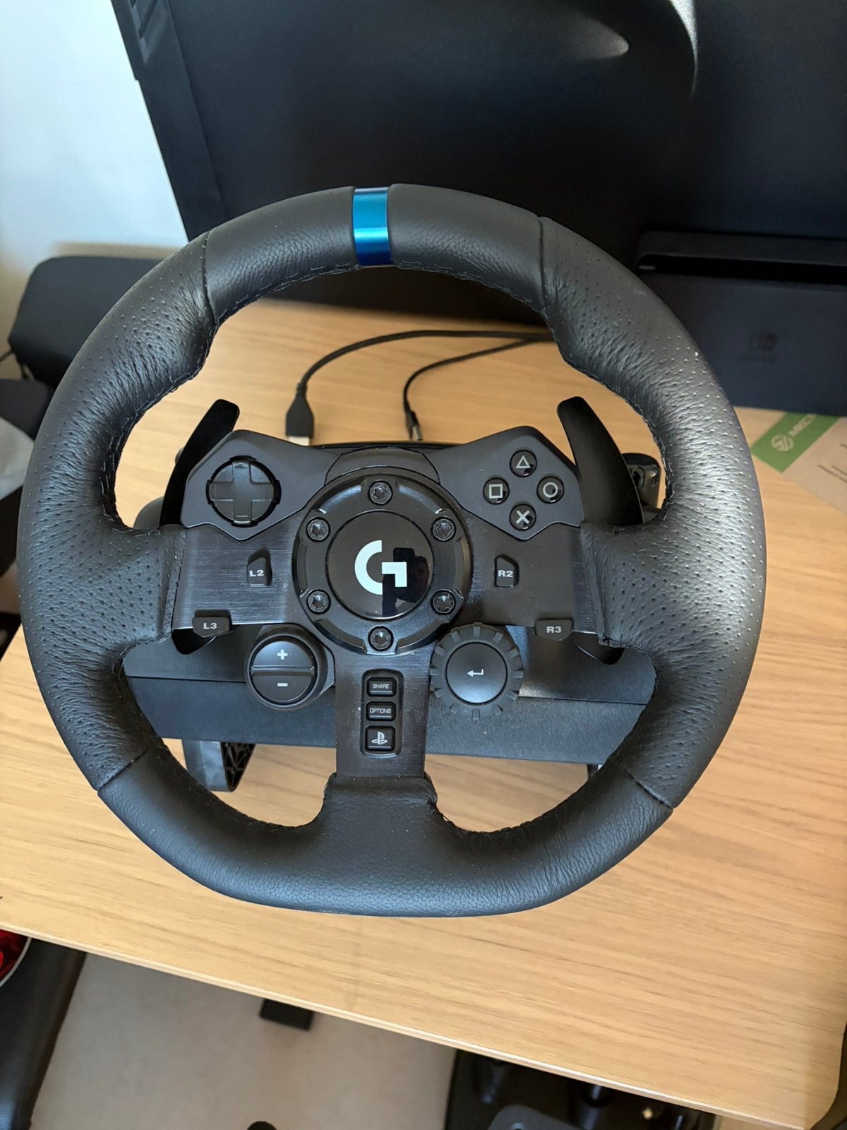 Volant Logitech Gaming combiné avec levier de vitesses G923, Consoles de jeu & Jeux vidéo, 1 joueur, Virtual Reality, Comme neuf